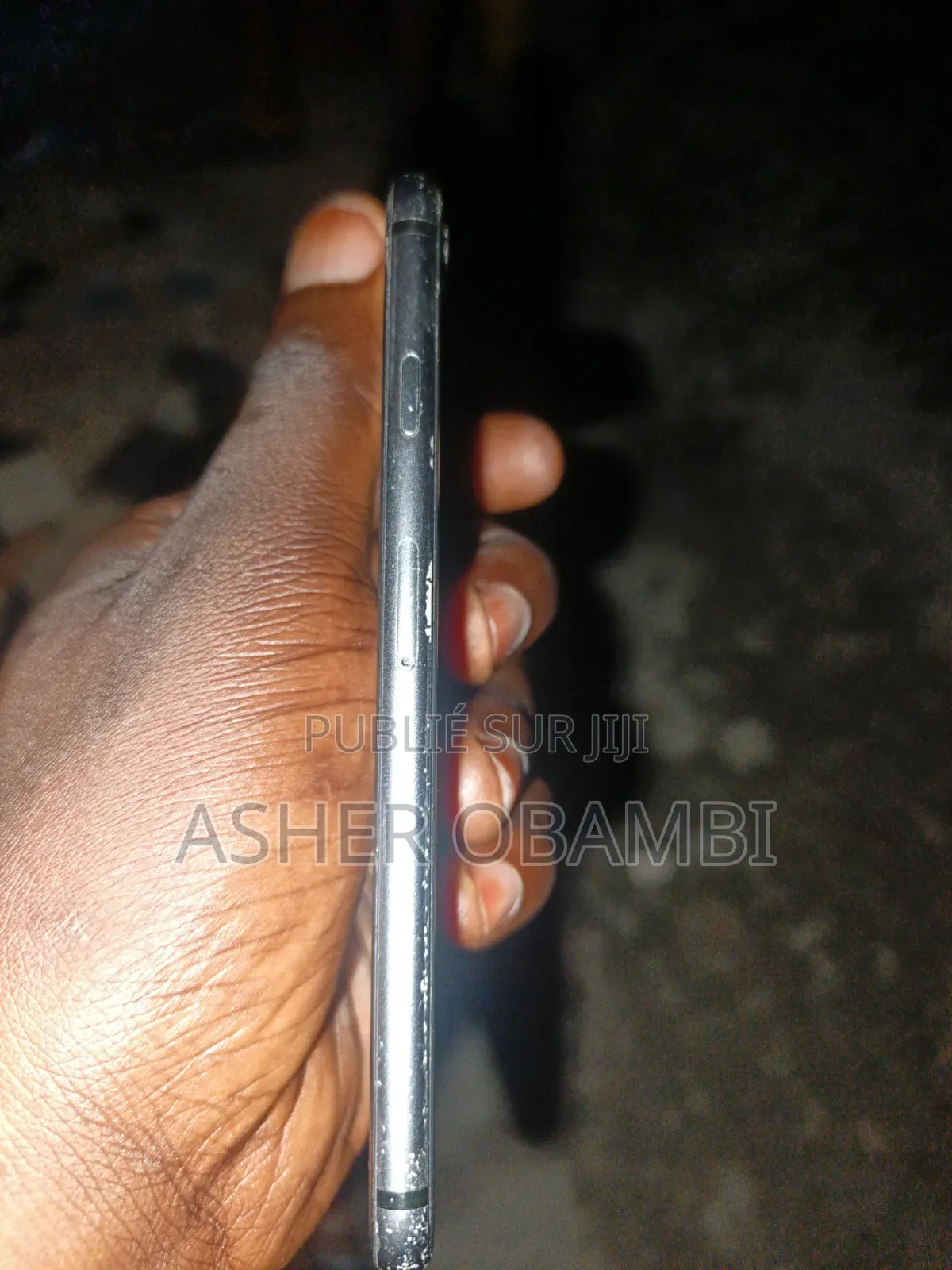 Apple iPhone 8 64 GB Noir