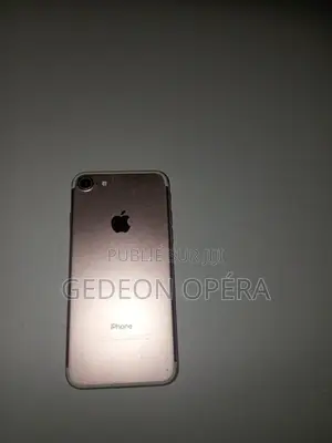 Apple iPhone 7 32 GB Rose