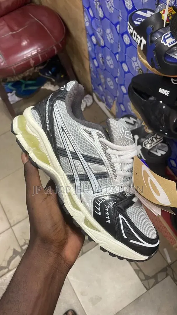 Asics Kayano