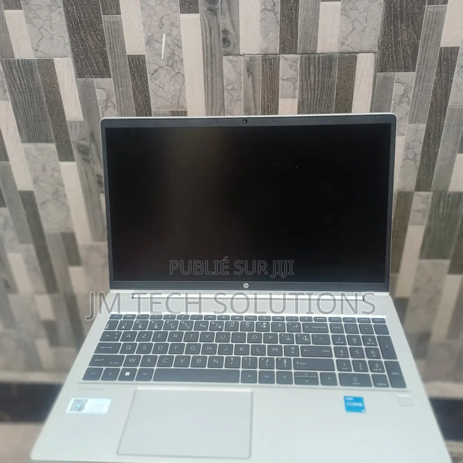 Nouveau Ordinateur portable HP ProBook 450 8GB Intel Core i5 SSD 512GB