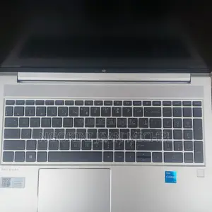 Nouveau Ordinateur portable HP ProBook 450 8GB Intel Core i5 SSD 512GB