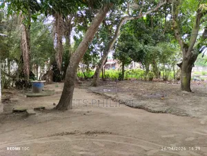 Parcelle a Vendre Quartier Ngoyo Pumas