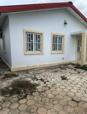 3chbre Maison de ville/terrasse dans Agence Pinup Shop, Madibou