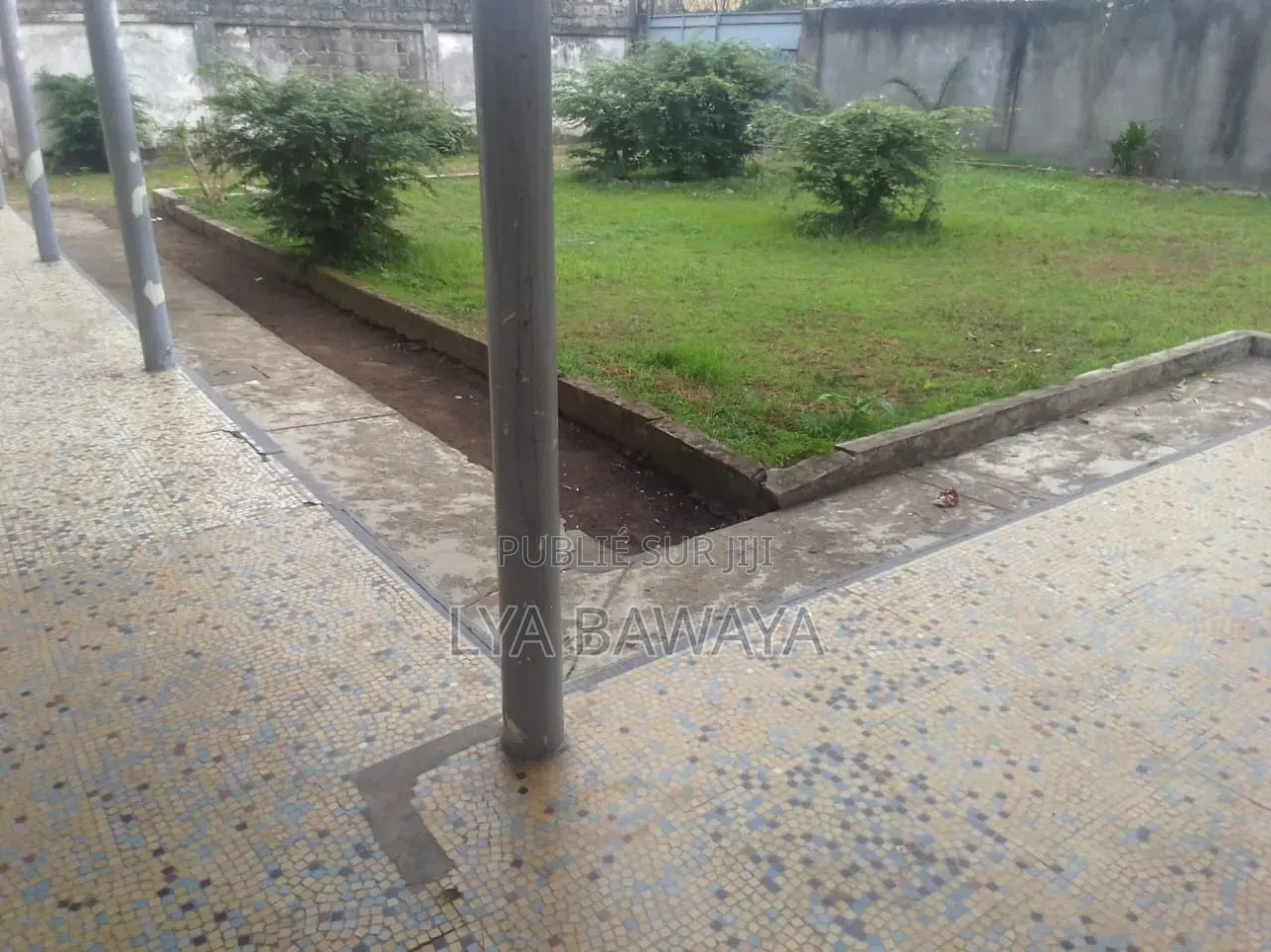 2chbre Maison de ville/terrasse dans Aps Immo Luxueux, Poto-Poto