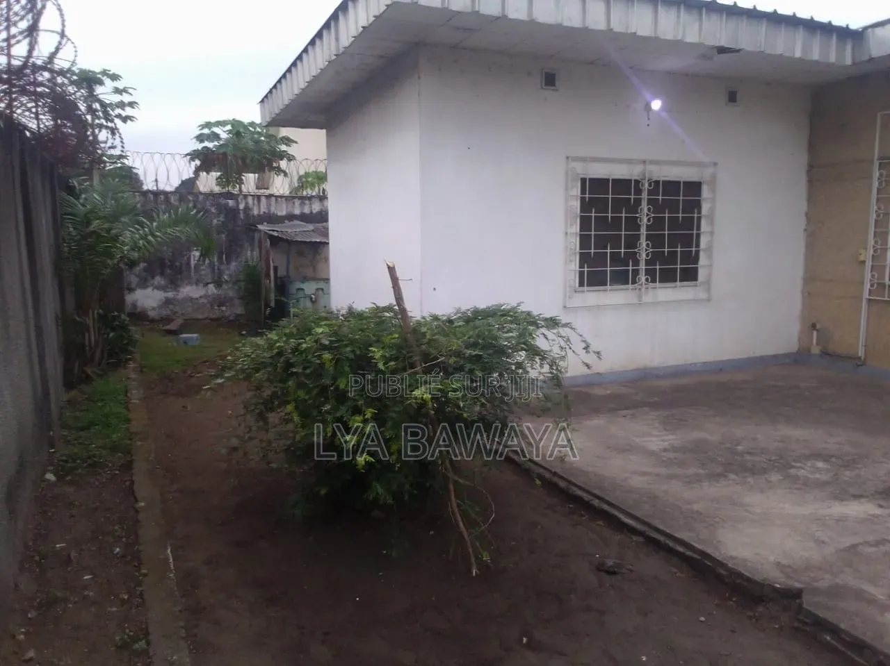 2chbre Maison de ville/terrasse dans Aps Immo Luxueux, Poto-Poto