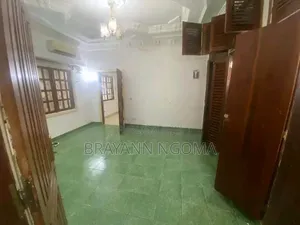 1chbre Chambre et salon dans Lumumba à Louer