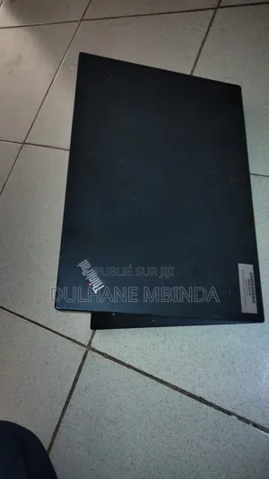 Ordinateur portable Lenovo A10 8GB AMD Ryzen 5 SSD 250GB