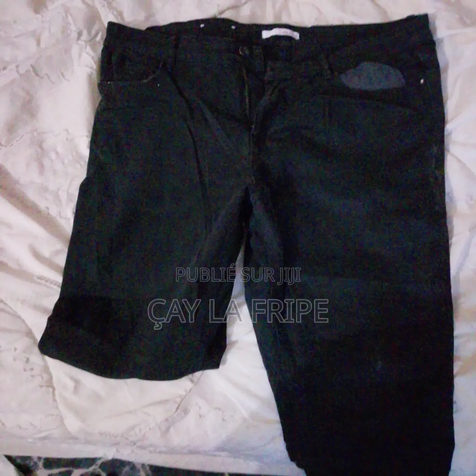 Vente De Friperie en Ligne Tout À 500 Fcfa