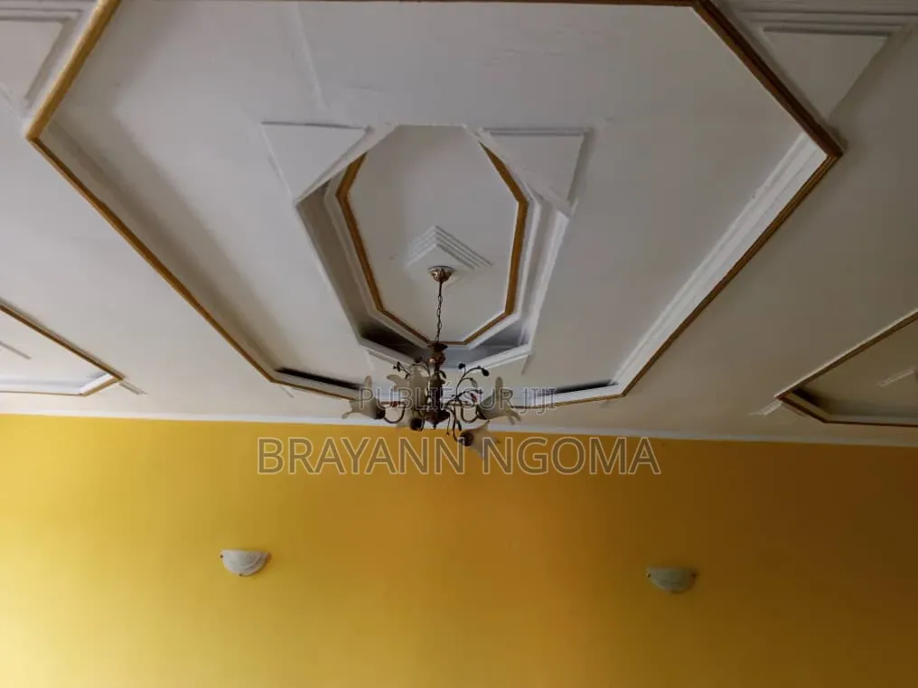 3chbre Appartement dans Loandjili à Louer