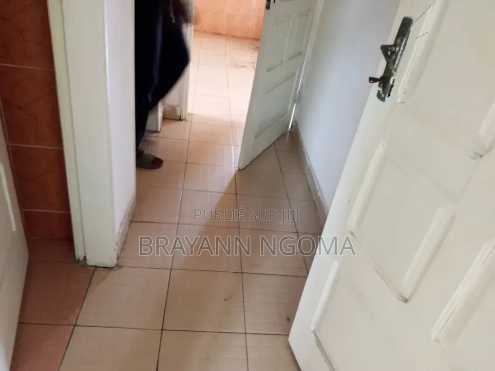 3chbre Appartement dans Loandjili à Louer