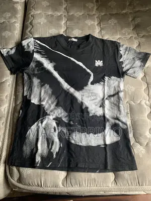 T-Shirt Noir Design Artistique