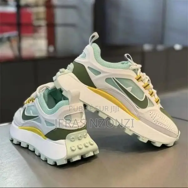 Paire De Baskets