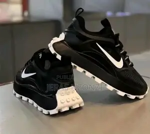 Paire De Baskets