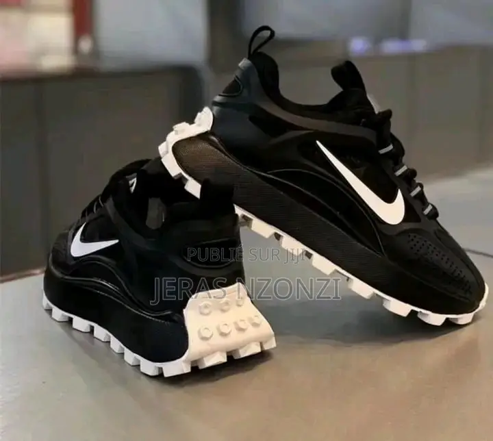 Paire De Baskets