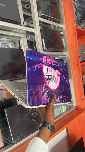 Ordinateur portable HP 14-dq1025cl 8GB Intel Celeron HDD 256GB