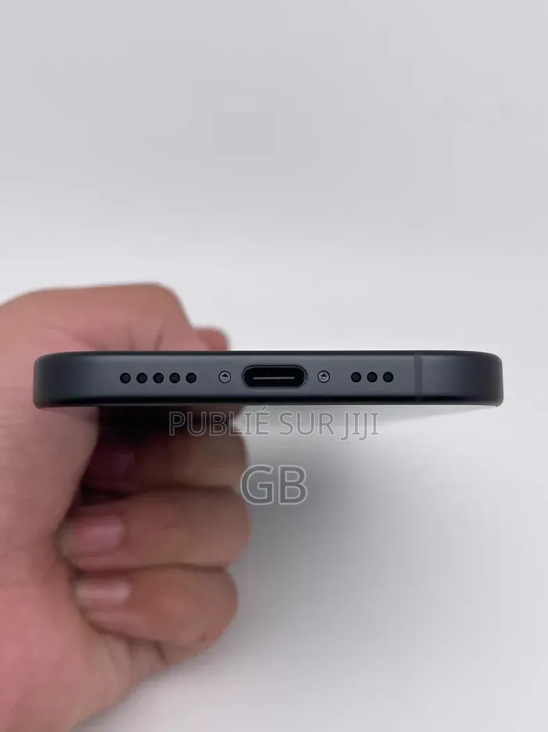 Nouveau Apple iPhone 16 128 GB Noir