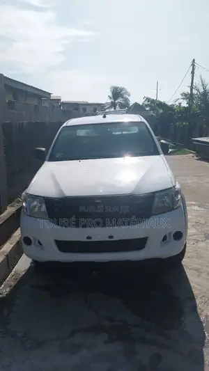 Toyota Hilux 2014 Beige