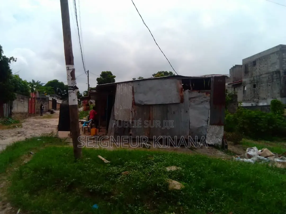 Demie Parcelle À Vendre Ngoyo