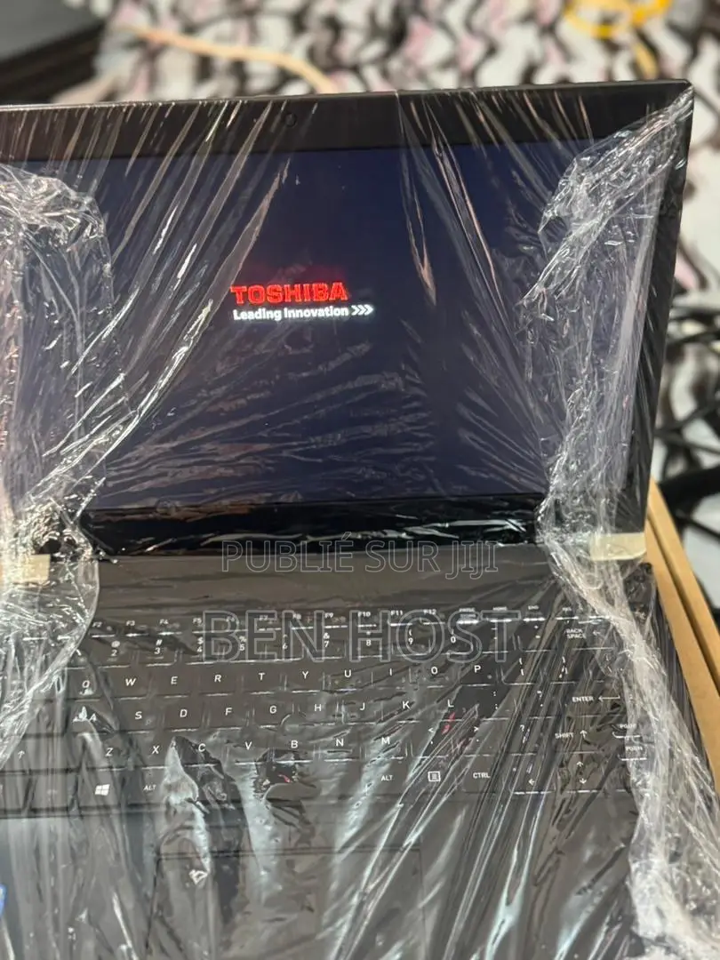 Nouveau Toshiba Portege Z930 8GB Intel Core i7 SSD 1T