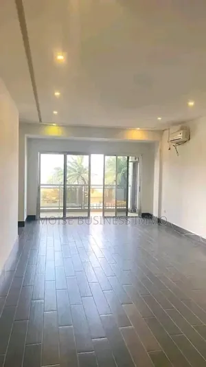 3chbre Appartement dans Moïse Business &, Lumumba à Louer