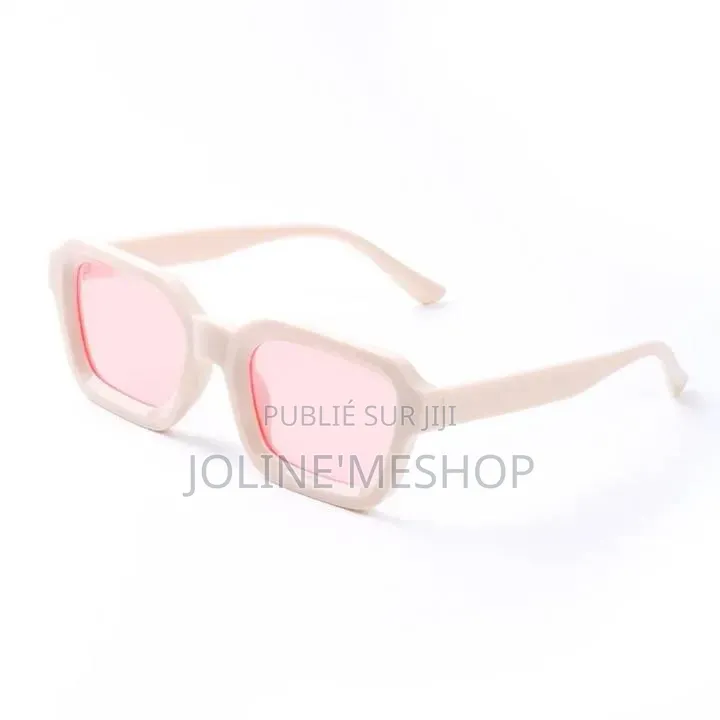 Lunettes Stylées en Plusieurs Couleurs