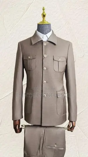 Costumes Disponibles