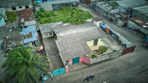 3chbre Maison dans N'Sossolo Loussembo, Loandjili à Vendre