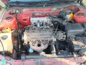 Toyota Corolla L 4dr Sedan (1.8L 4cyl 5M) 2012 Vert
