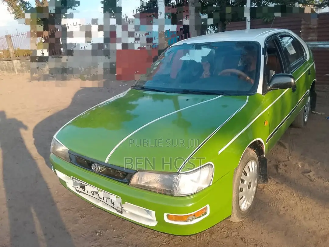 Toyota Corolla L 4dr Sedan (1.8L 4cyl 5M) 2012 Vert
