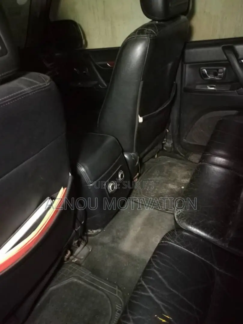 Mitsubishi Pajero 3.2 Di-Dc GLS 2010 Marron