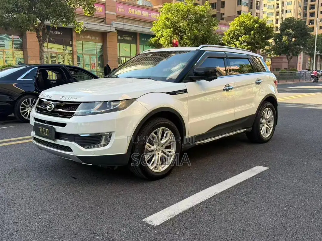 Land Rover Discovery 2021 Gris