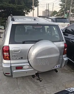 Toyota RAV4 2005 Blanc cassé