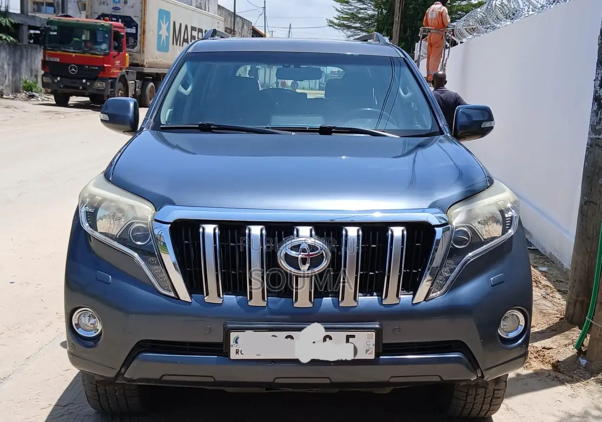Toyota Land Cruiser 2015 Noir