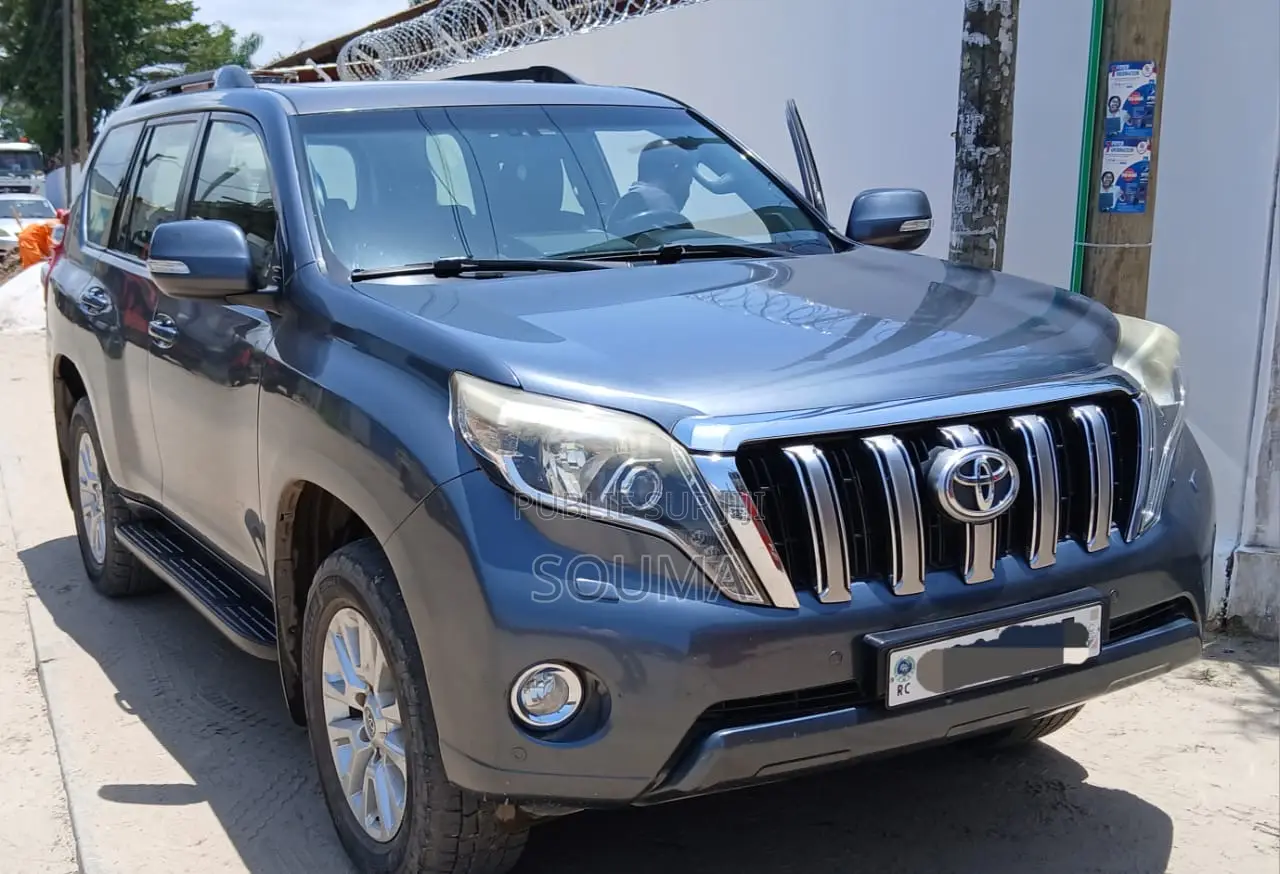 Toyota Land Cruiser 2015 Noir