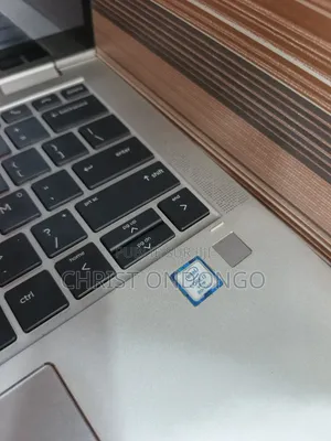 Ordinateur portable HP 14S 8GB Intel Core i7 SSD 512GB
