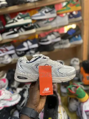 New Balance 530