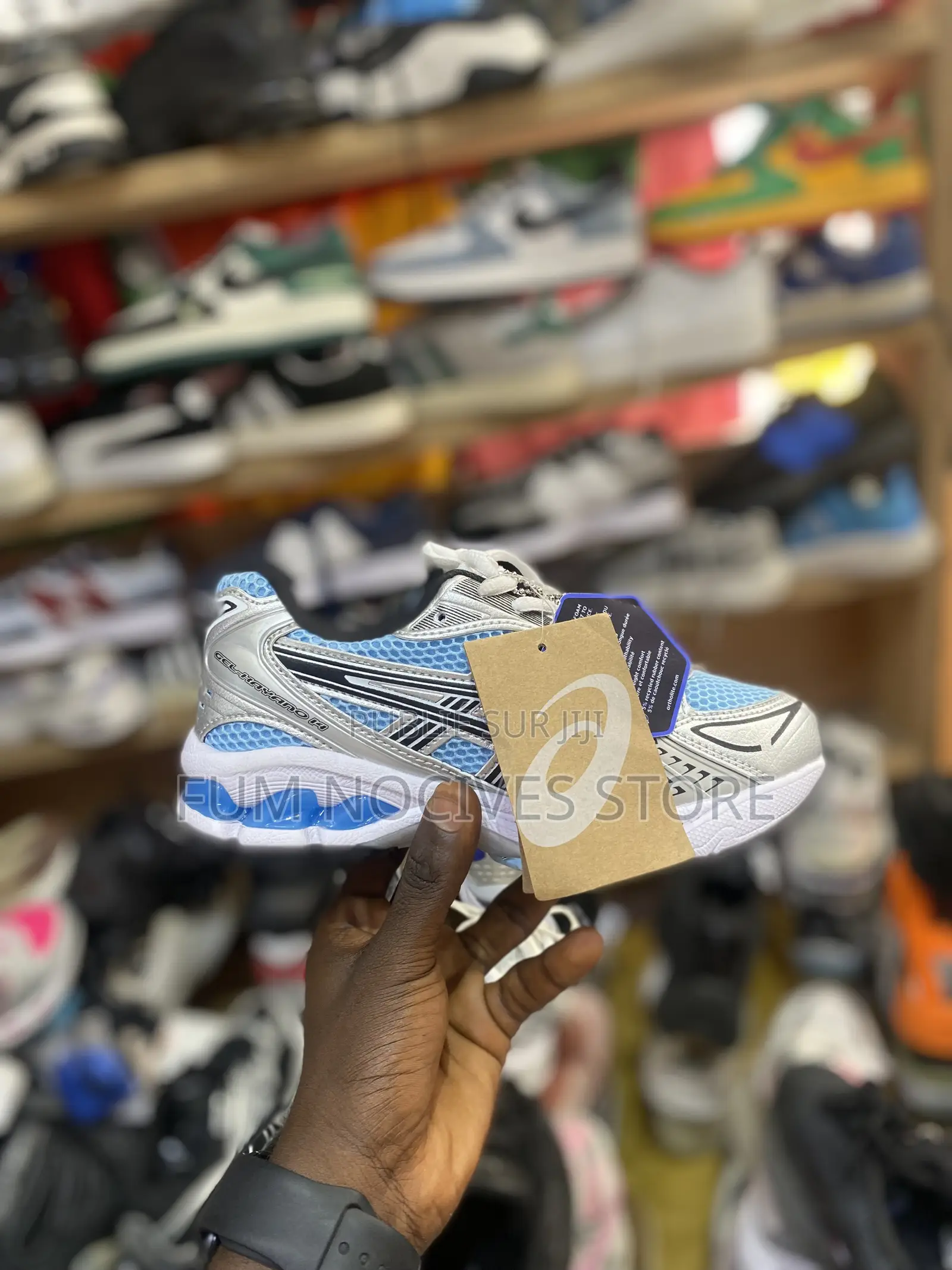 Asics Kayano 14