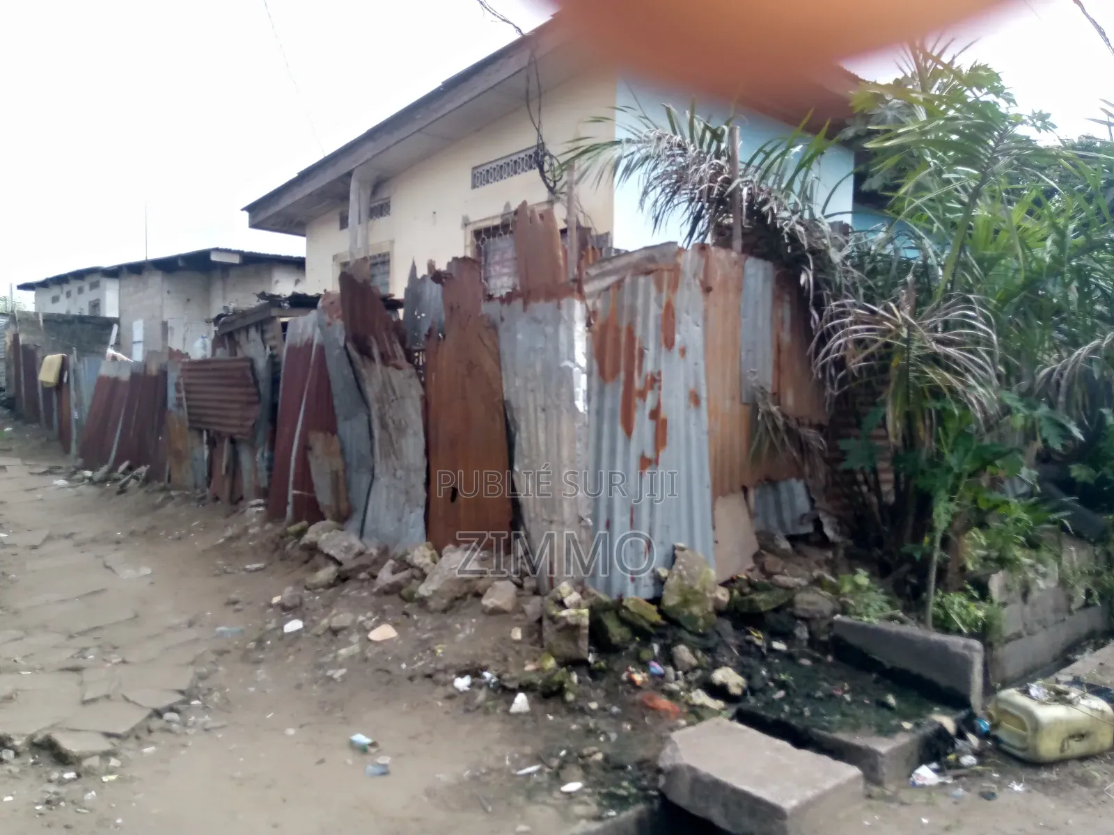 3chbre Maison dans Zimmo, Makélékélé à Vendre