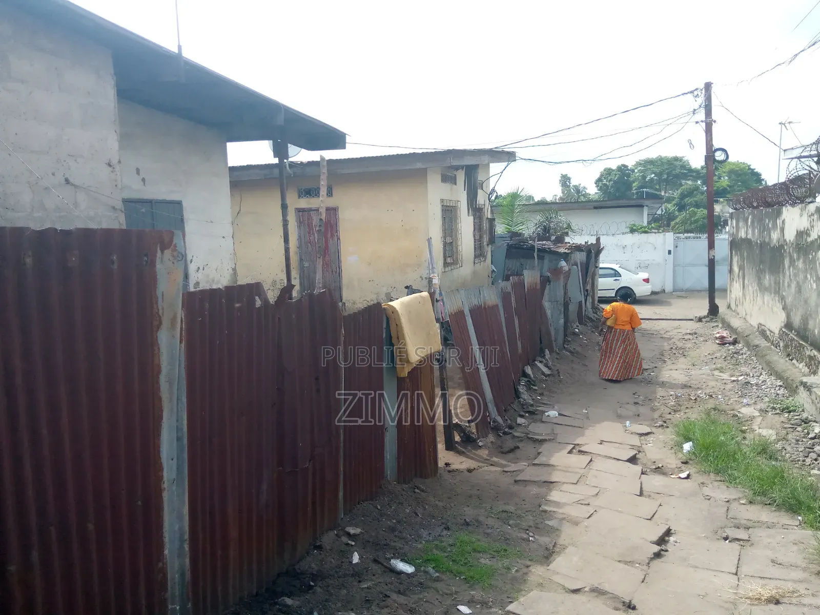 3chbre Maison dans Zimmo, Makélékélé à Vendre