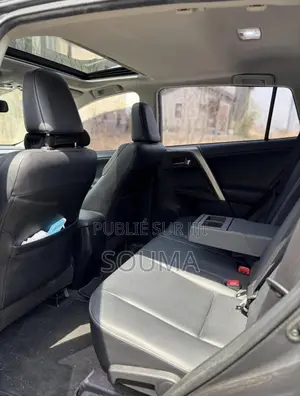 Toyota RAV4 2015 Noir Mat