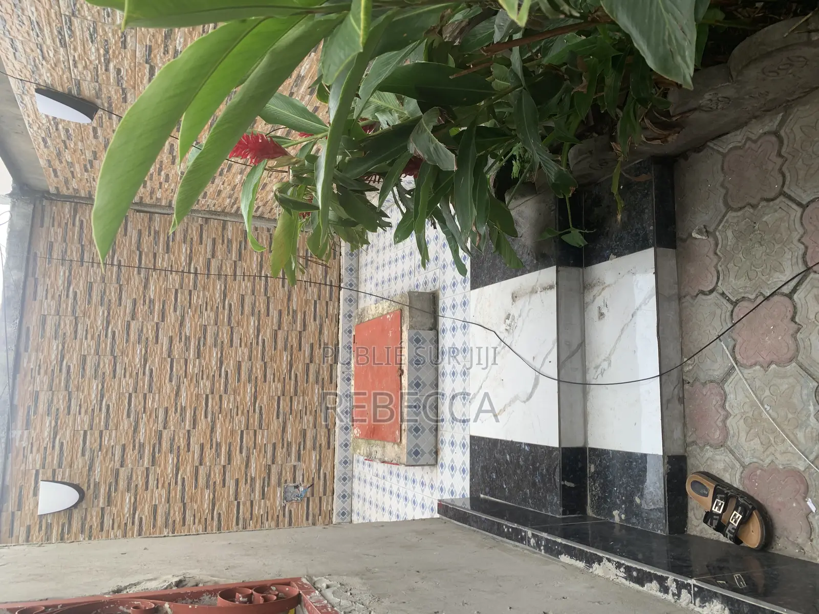 2chbre Maison dans Demi Parcelle En, Djiri à Vendre