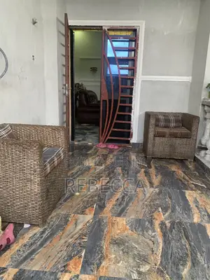 2chbre Maison dans Demi Parcelle En, Djiri à Vendre