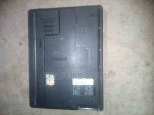 Ordinateur portable Lenovo 100e 32GB Intel Core i5 SSD 500GB