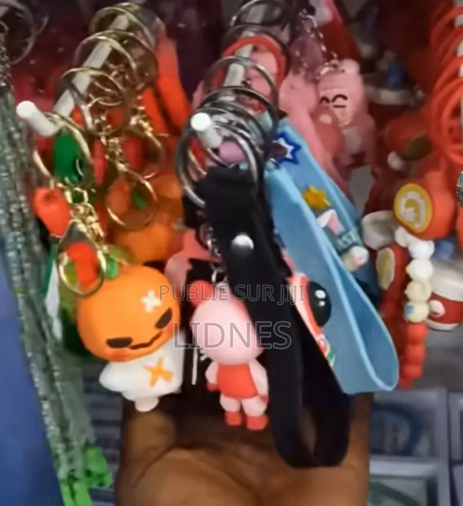 Porte-Clés Disponibles Les Filles Venez Vite