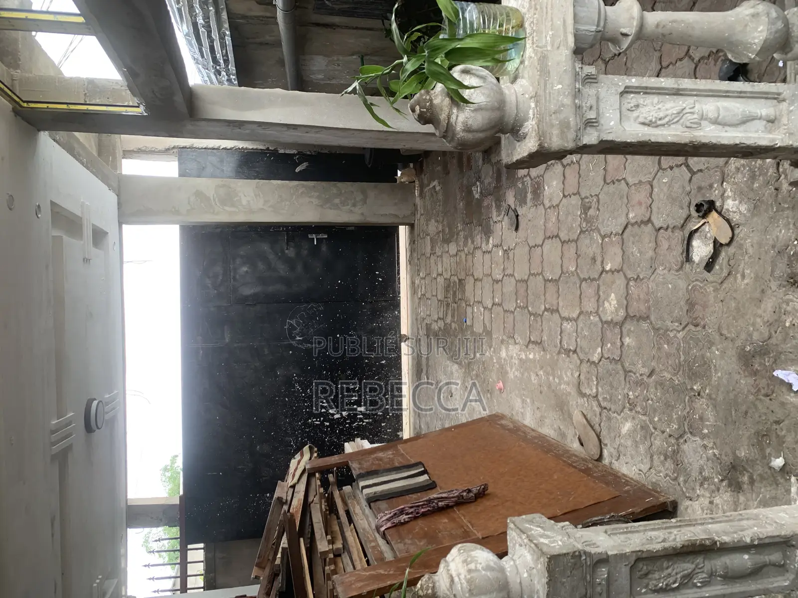 2chbre Maison dans Demi Parcelle En, Djiri à Vendre