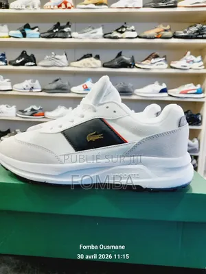 Basket Blanche Lacoste Neuf À 30000
