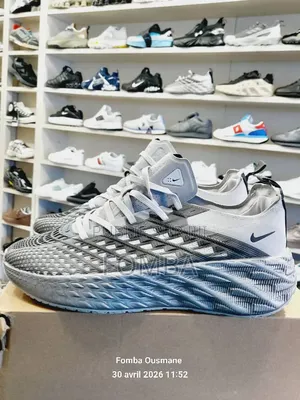 Basket Nike Gris Blanc À 35000