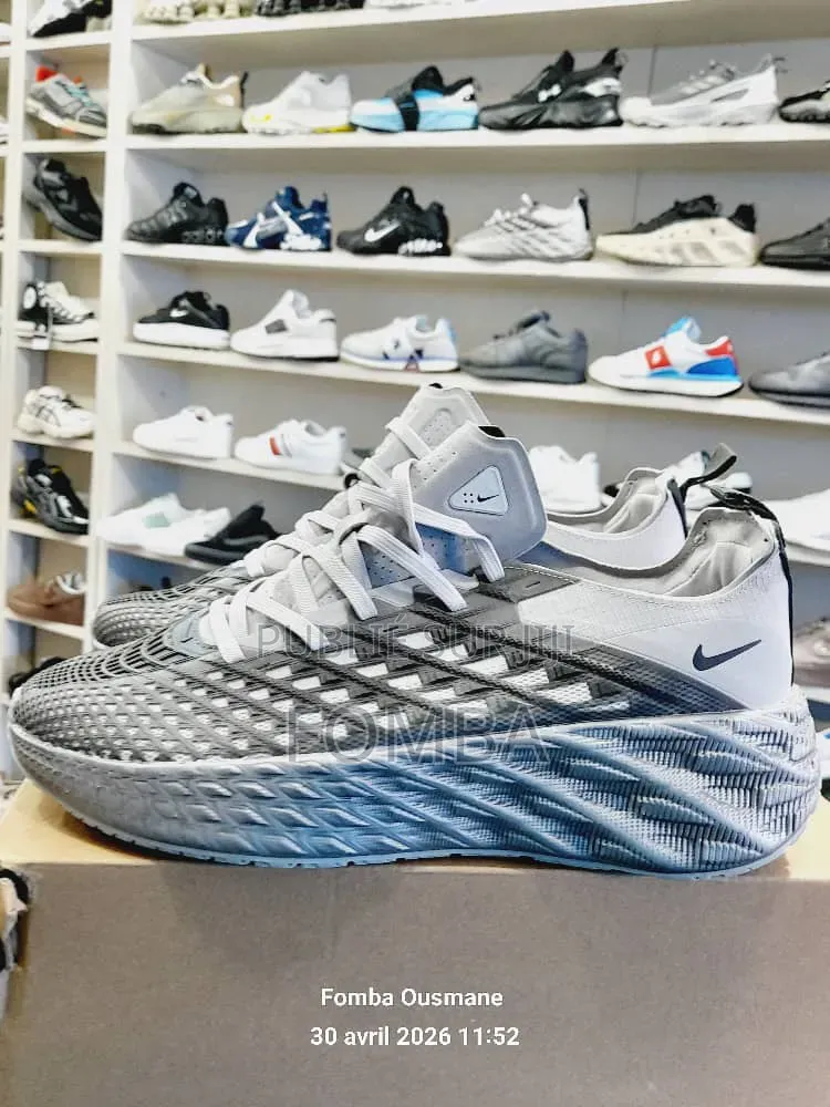 Basket Nike Gris Blanc À 35000