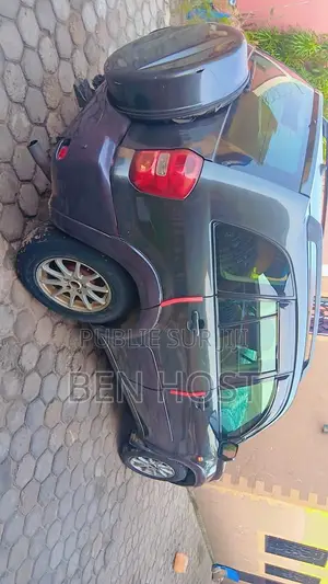 Toyota RAV4 XLE FWD (2.5L 4cyl 6A) 2013 Bleu