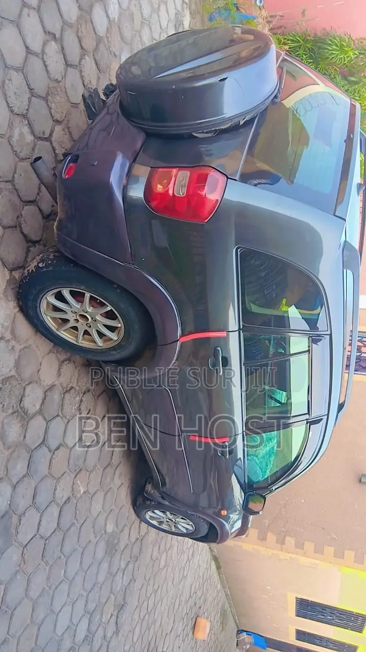 Toyota RAV4 XLE FWD (2.5L 4cyl 6A) 2013 Bleu